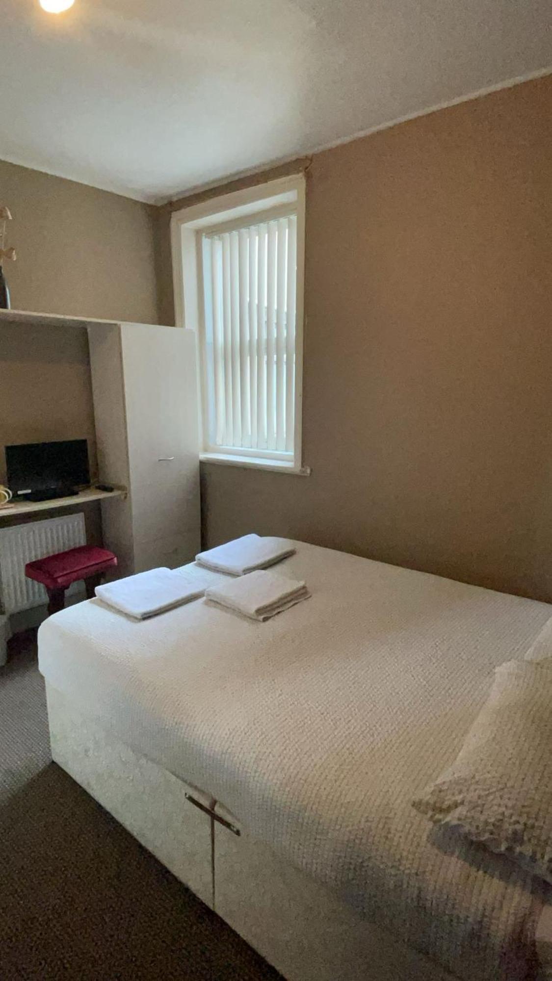 White Moon Hotel Блекпул Екстериор снимка